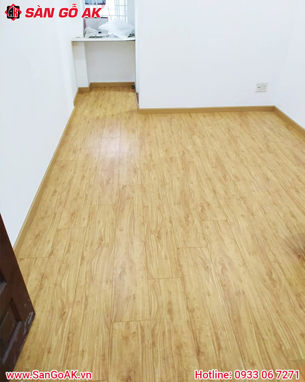 Sàn Gỗ Công Nghiệp Tông Màu Sáng Cho Phòng Ngủ