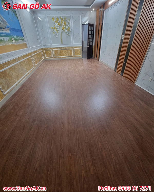 Hoàn Thiện Phòng Ngủ Với Sàn Nhựa Hèm Khóa Giả Gỗ